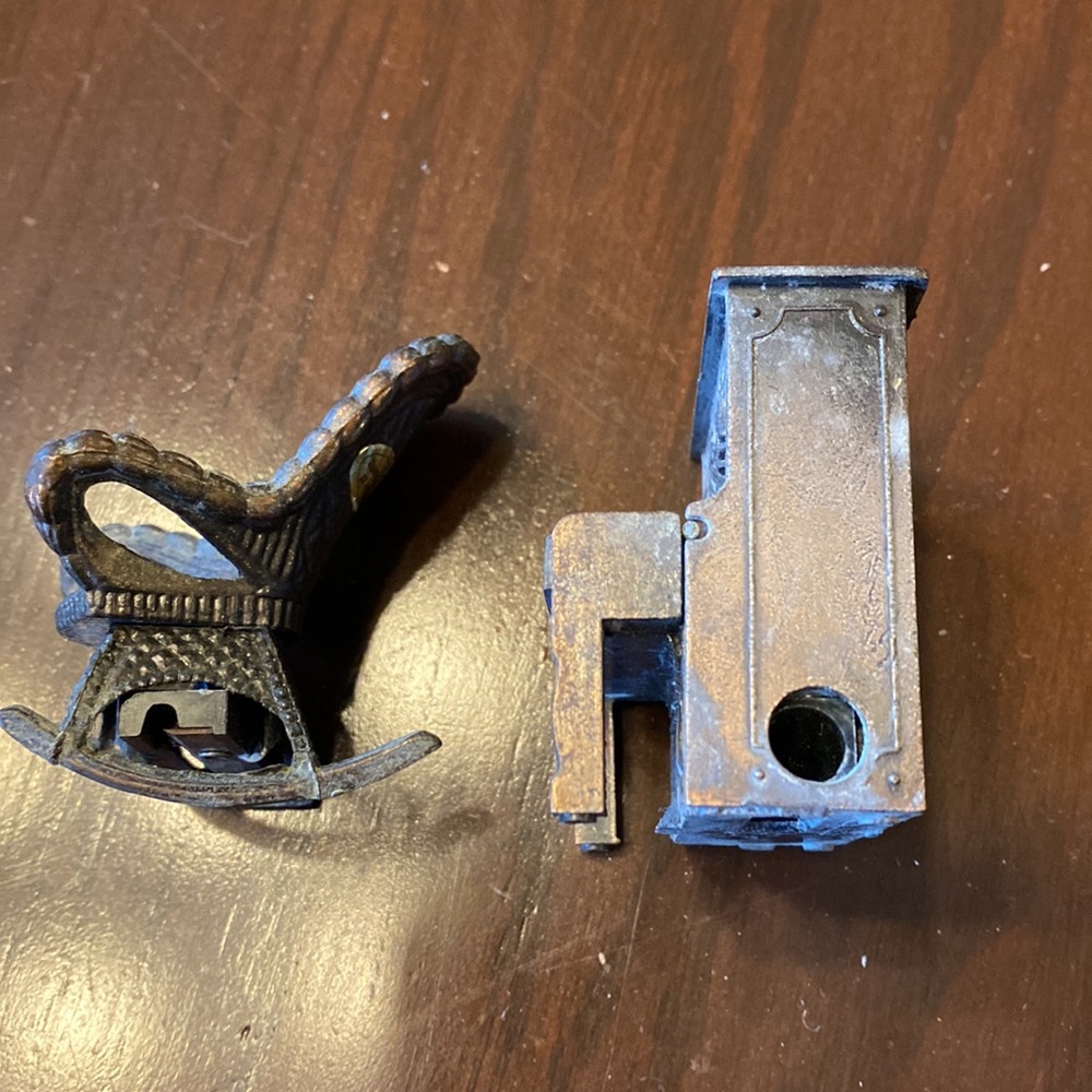 Vintage metal pencil sharpener bundle- piano & rocking chair - Picture 6 of 7